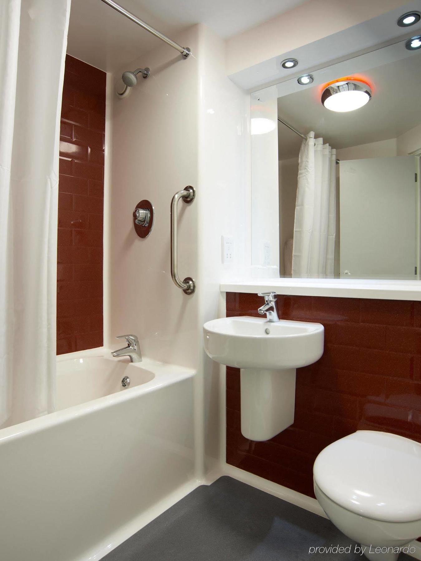 Ibis Budget London Heathrow Central Cranford Luaran gambar